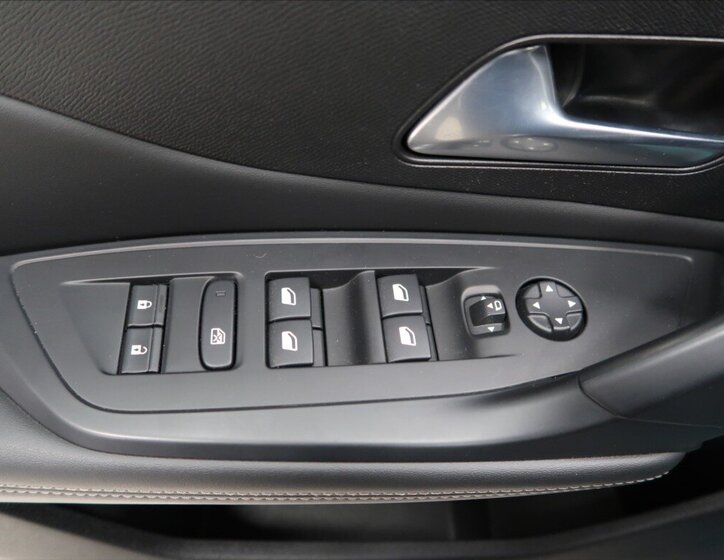 Peugeot 308 Kombi 1,2 l 96 kw