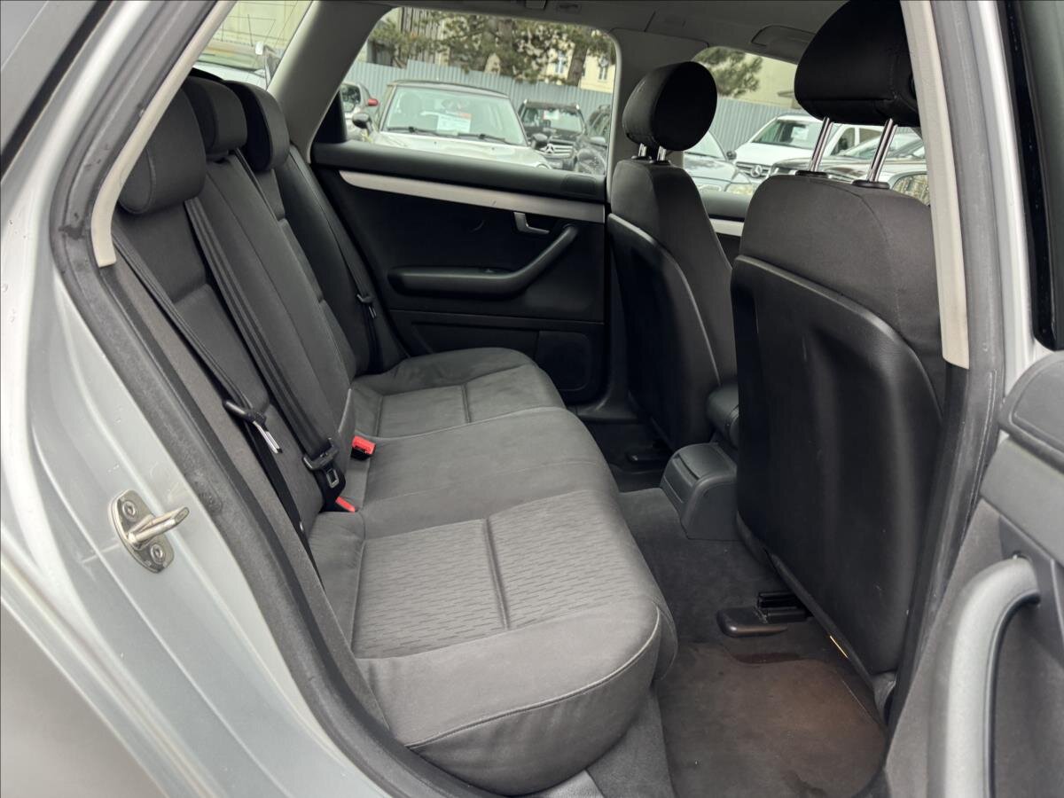 Audi A4 Kombi 2,0 l 103 kw