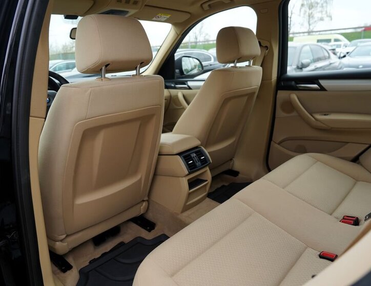 BMW X3 SUV / Terénní 2,0 l 110 kw