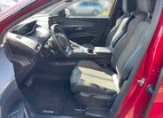 Peugeot 3008 SUV / Terénní 1,5 l 96 kw