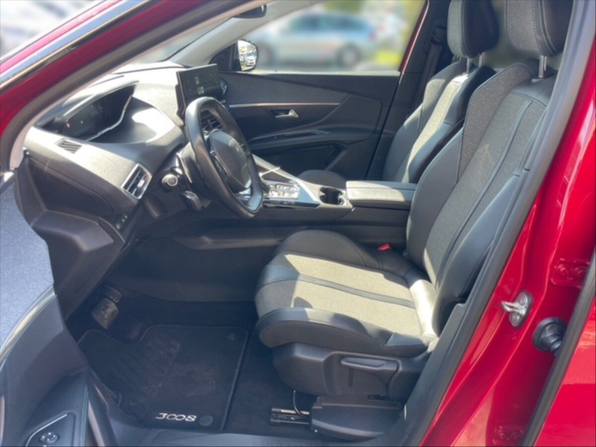 Peugeot 3008 SUV / Terénní 1,5 l 96 kw