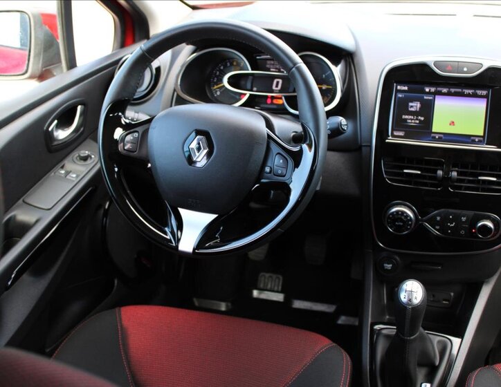 Renault Clio Hatchback 898,0 66 kw