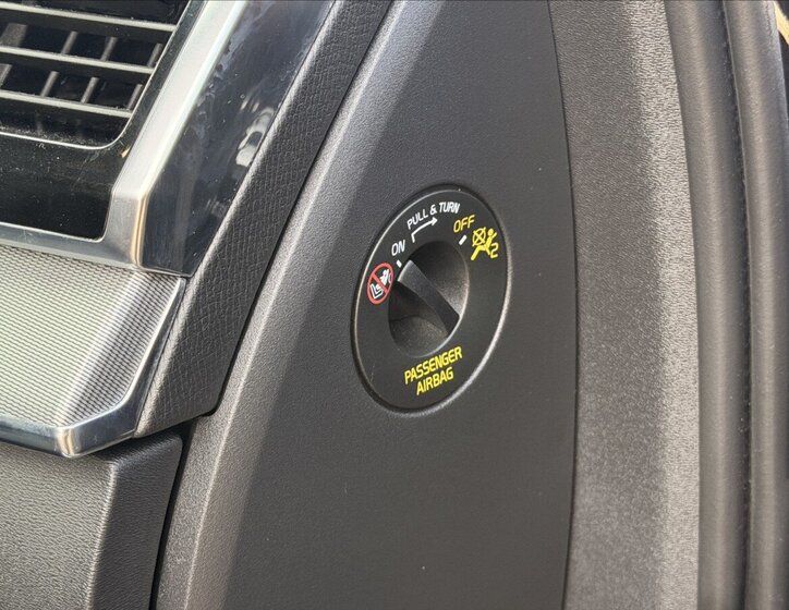 Volvo XC90 SUV / Terénní 2,0 l 173 kw