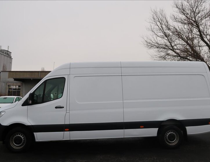 Mercedes-Benz Sprinter 6