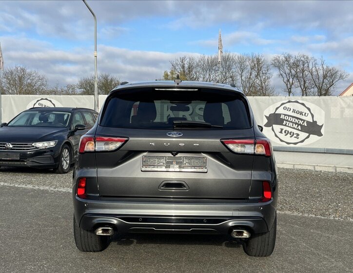 Ford Kuga Kombi 1,5 l 111 kw