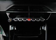 Peugeot 2008 SUV / Terénní 1,2 l 74 kw