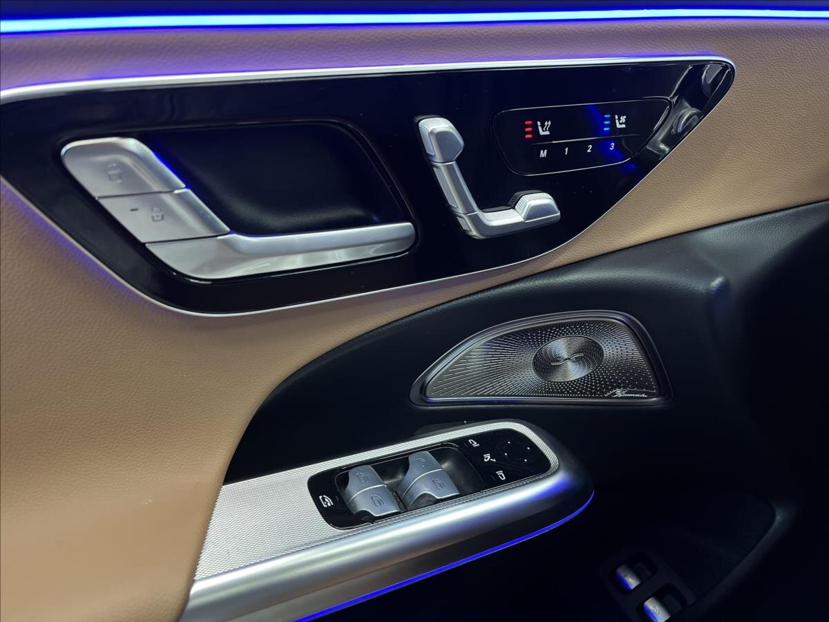 Mercedes-Benz Třídy E Sedan 2,0 l 185 kw