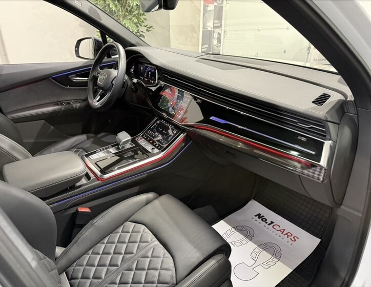 Audi SQ7 SUV / Terénní 4,0 l 373 kw