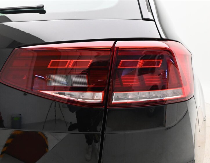 Volkswagen Passat Kombi 2,0 l 110 kw