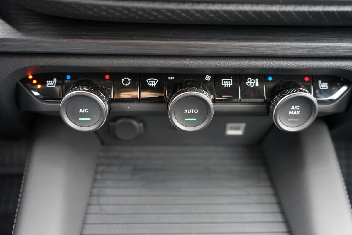 Citroën C5 X Hatchback 1,6 l 133 kw