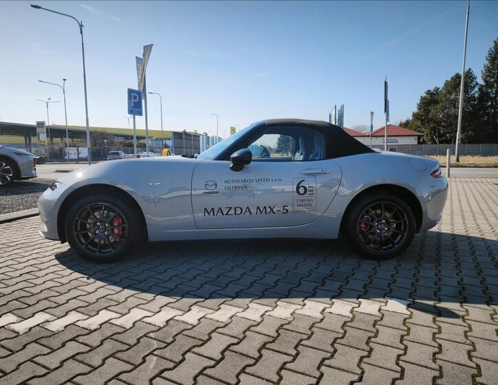 Mazda MX-5 Kabriolet 1,5 l 0