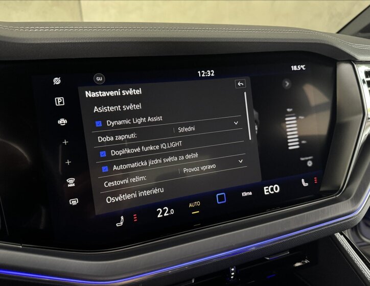 Volkswagen Touareg SUV / Terénní 3,0 l 170 kw