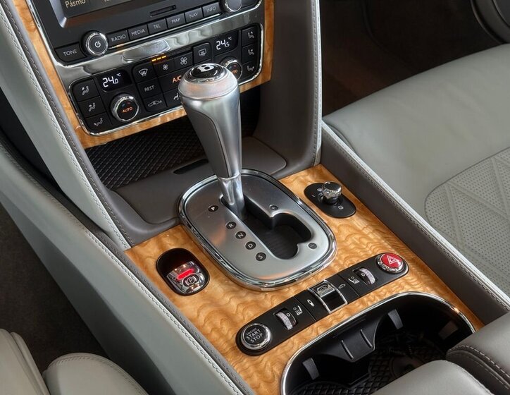 Bentley Continental GTC Kabriolet 4,0 l 373 kw