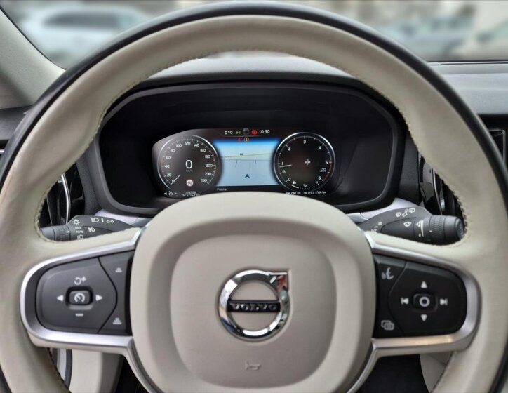 Volvo V60 Kombi 2,0 l 110 kw