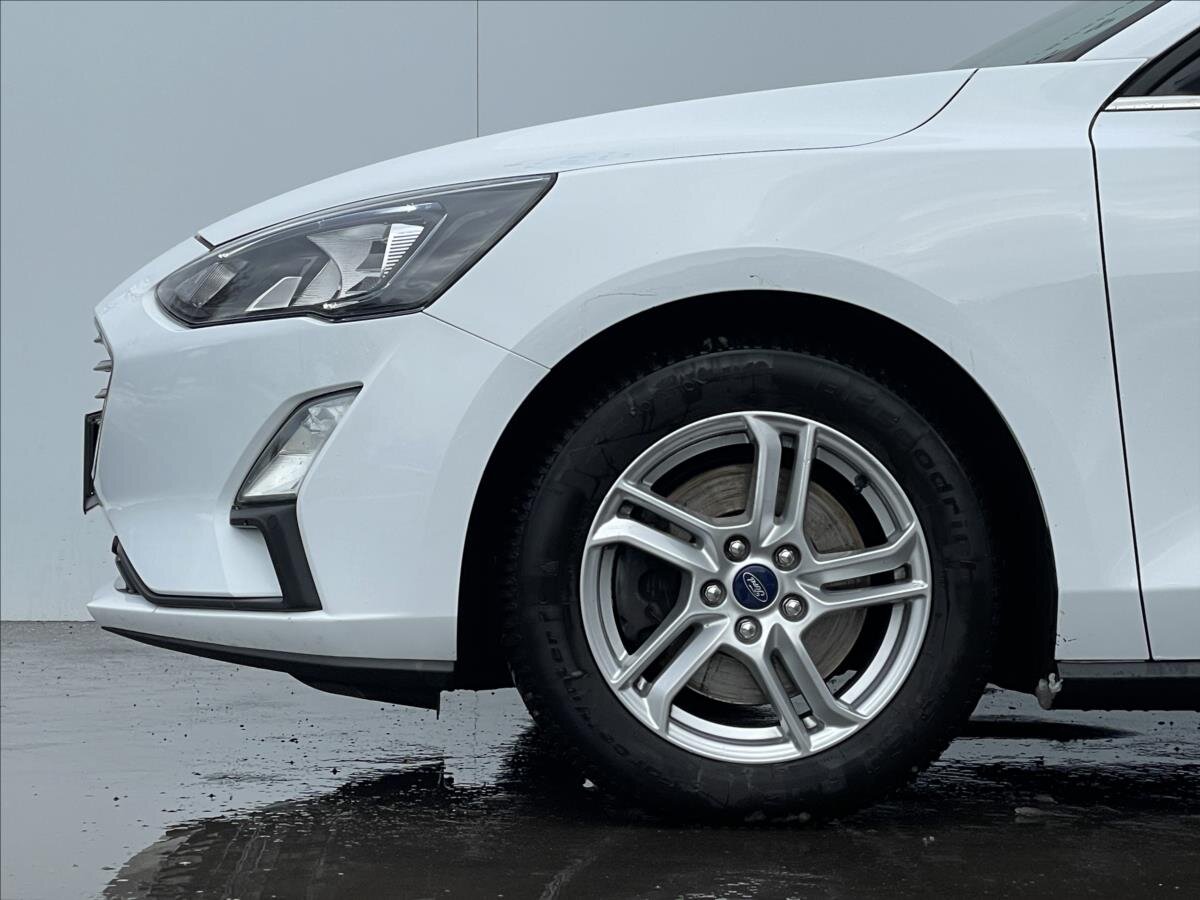 Ford Focus Kombi 999,0 92 kw