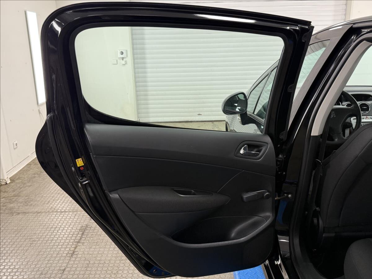 Peugeot 308 Hatchback 1,4 l 70 kw