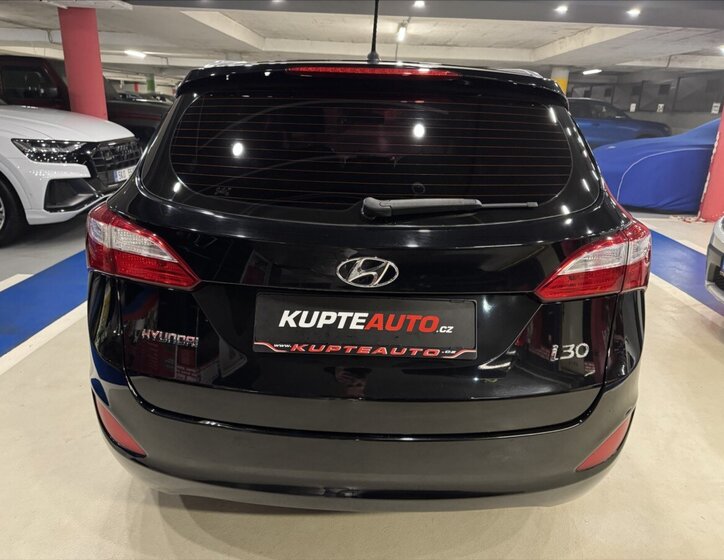 Hyundai i30 Kombi 1,6 l 81 kw