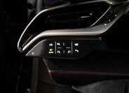 Ferrari SF90 Kupé 4,0 l 736 kw