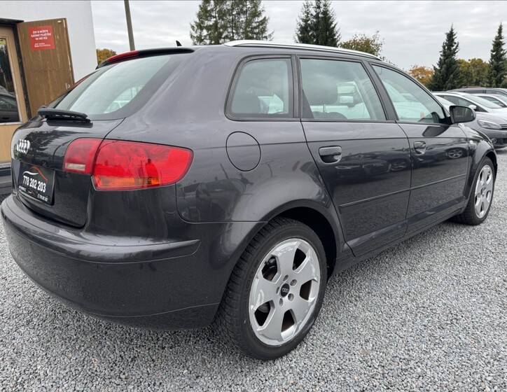 Audi A3 8
