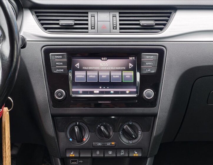 Škoda Rapid Hatchback 999,0 81 kw