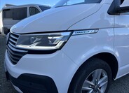 Volkswagen Caravelle 36