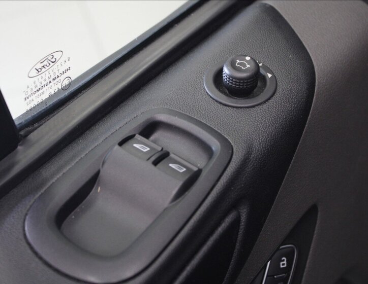 Ford Tourneo Custom MPV 2,0 l 110 kw