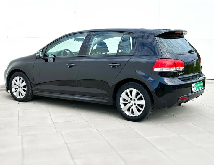 Volkswagen Golf Hatchback 1,6 l 77 kw