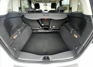 Ford Grand C-MAX 26