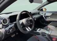 Mercedes-Benz Třídy A Hatchback 2,0 l 310 kw
