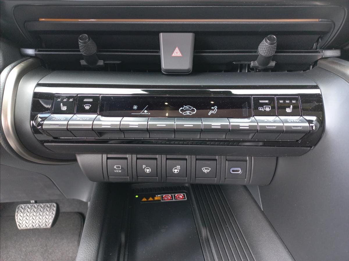 Toyota C-HR SUV 2,0 l 112 kw