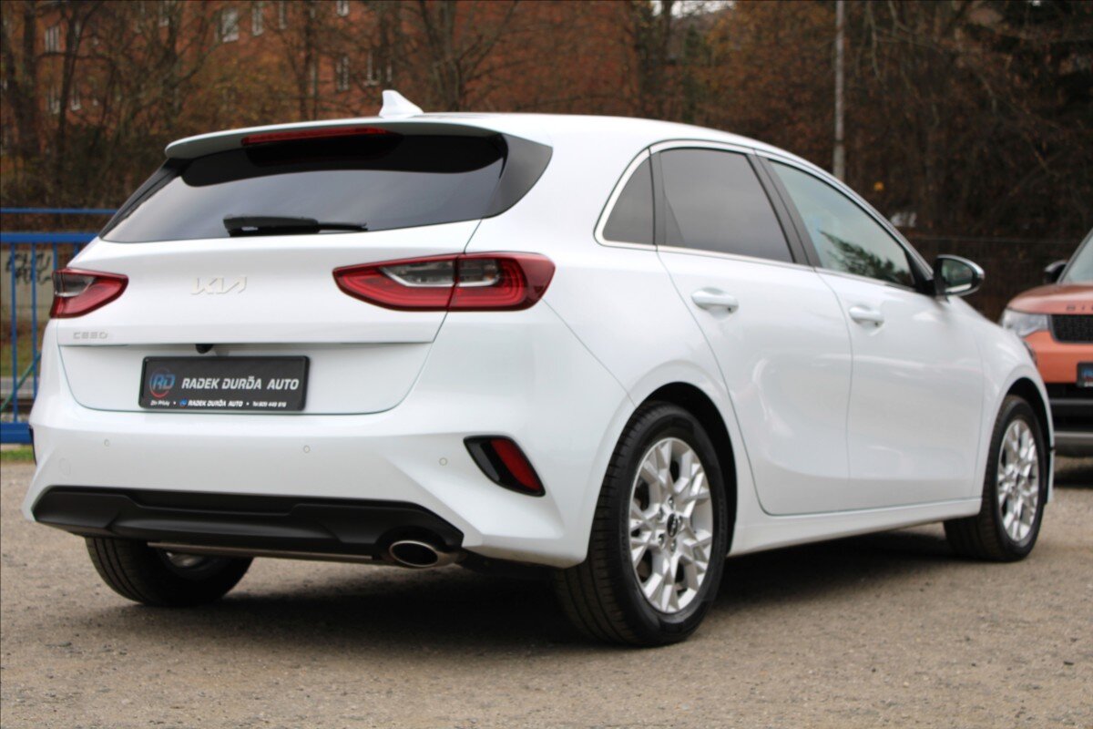 KIA Ceed Hatchback 1,5 l 117 kw
