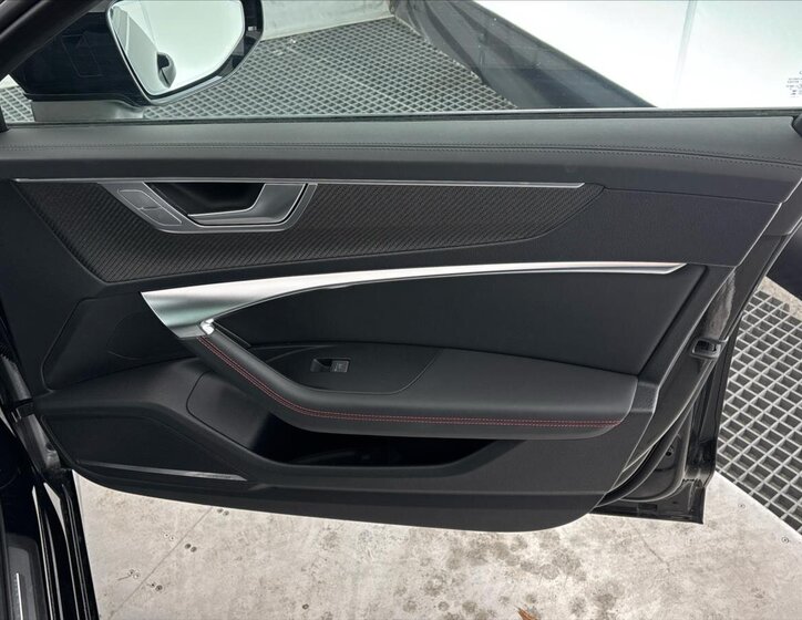 Audi S6 Kombi 3,0 l 253 kw