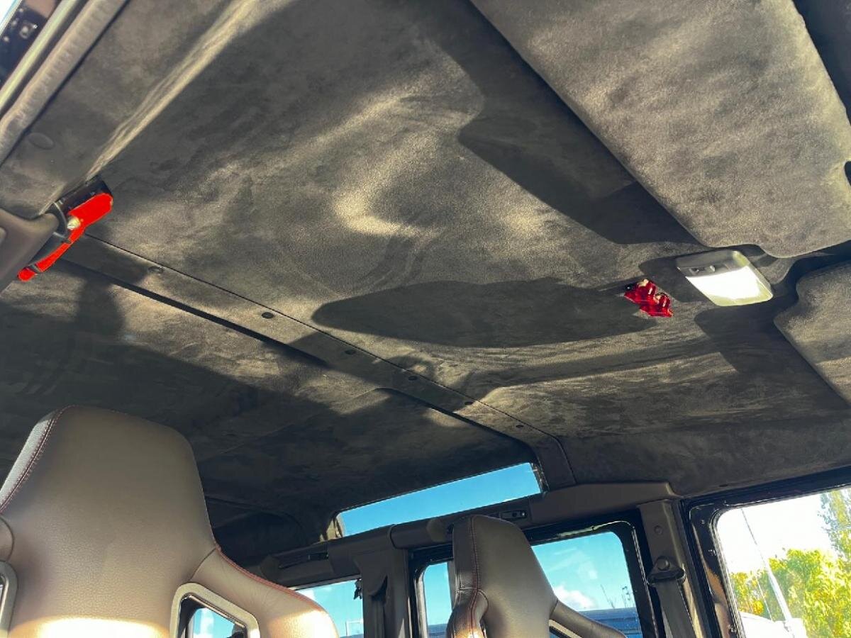 Land Rover Defender SUV / Terénní 2,2 l 90 kw