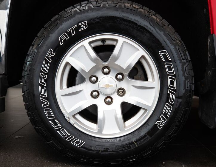 Chevrolet Silverado 16