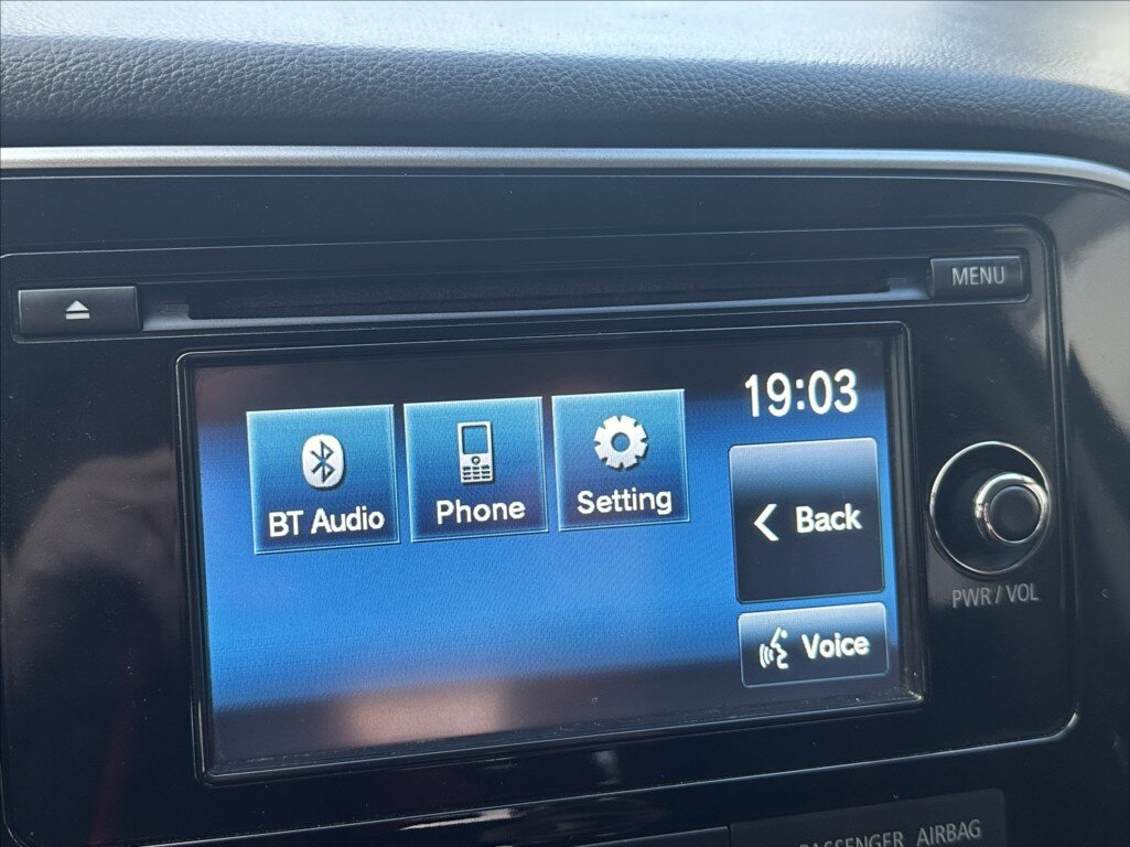 Mitsubishi Outlander SUV / Terénní 2,3 l 110 kw