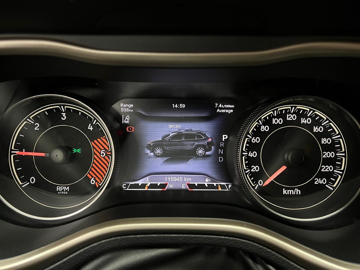 Jeep Cherokee SUV / Terénní 2,0 l 125 kw