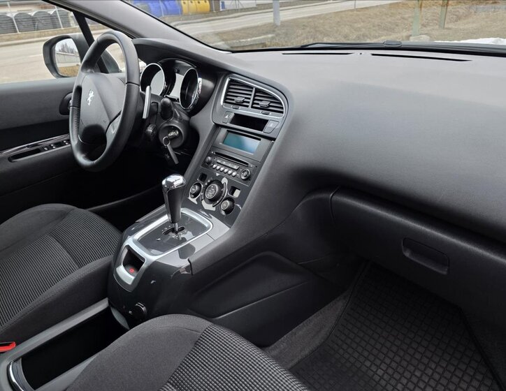 Peugeot 5008 Kombi 1,6 l 84 kw