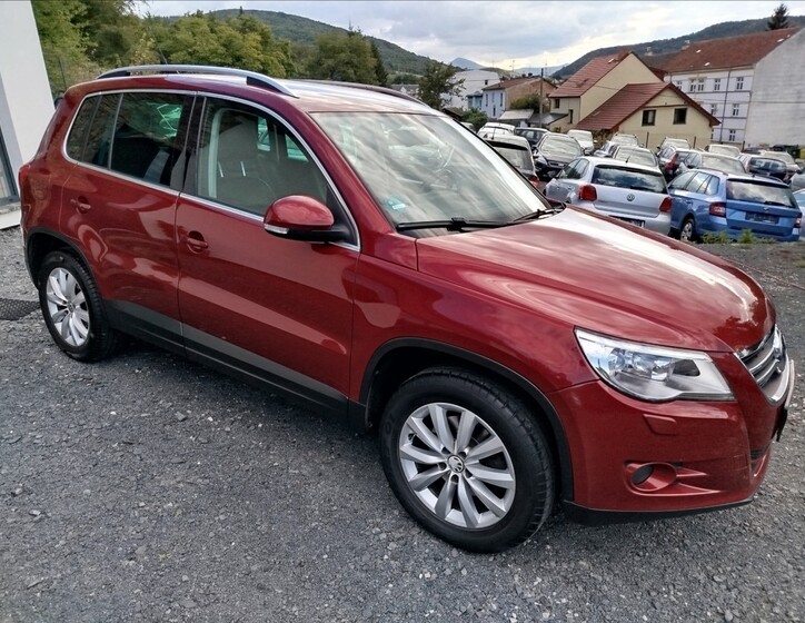 Volkswagen Tiguan 8