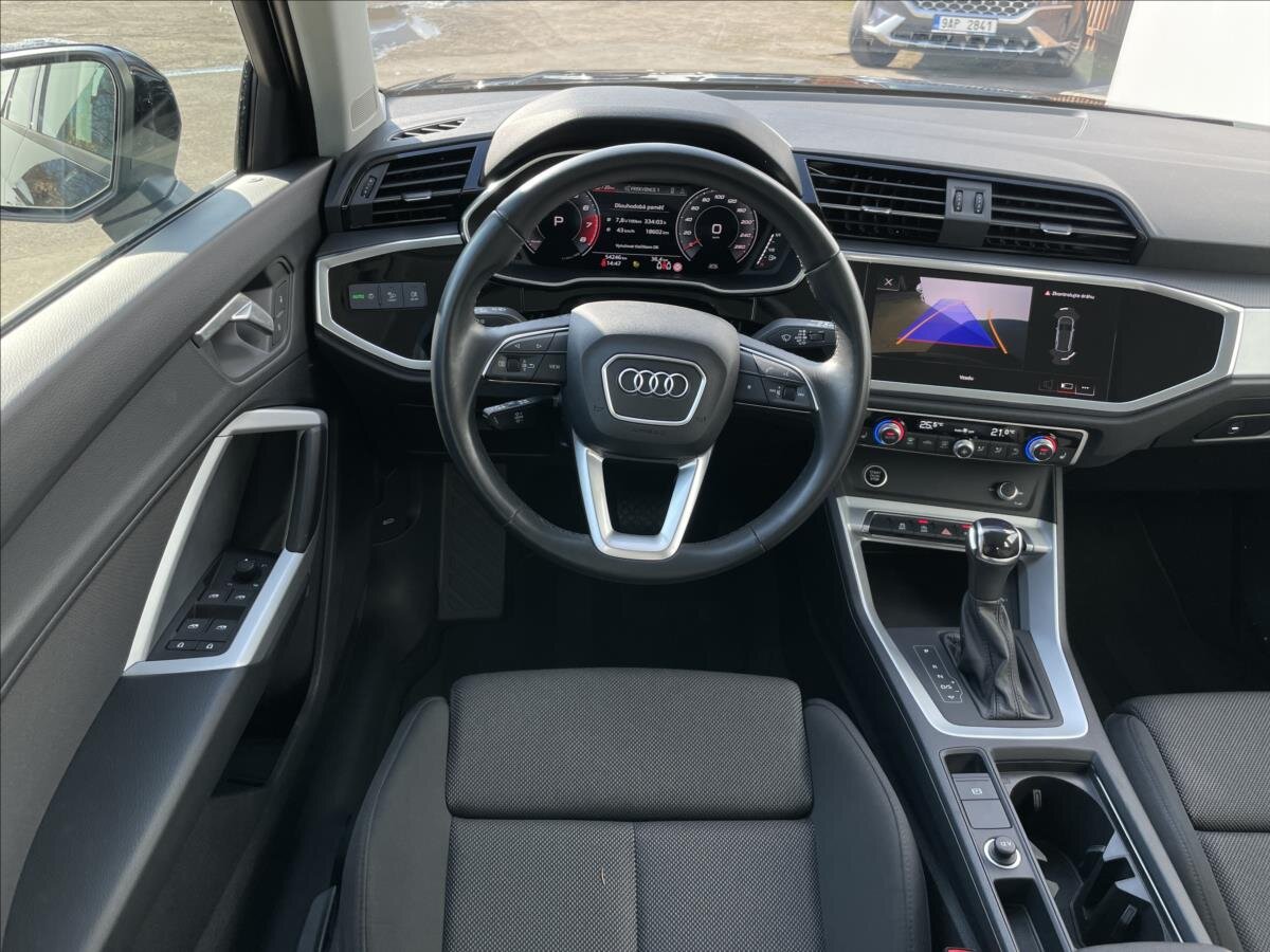 Audi Q3 SUV / Terénní 1,5 l 110 kw