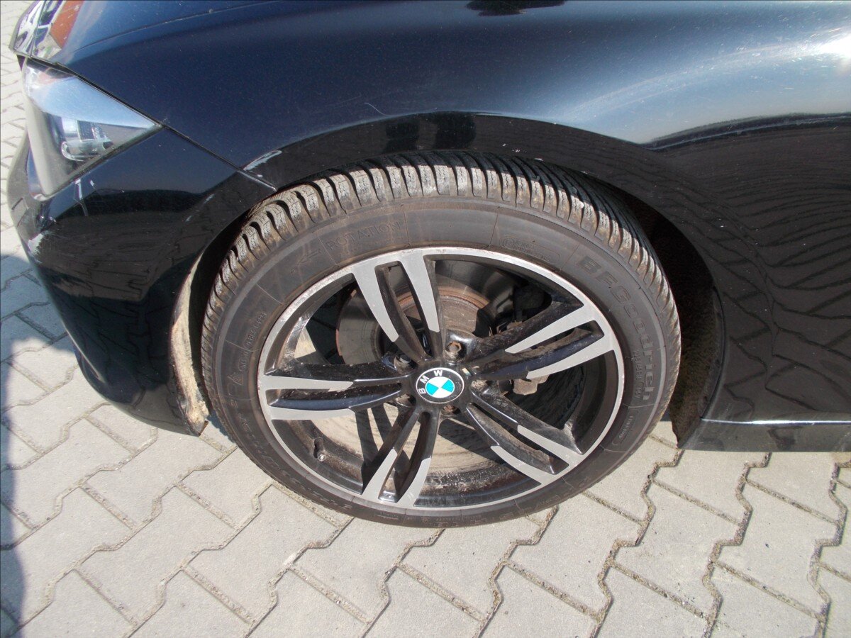 BMW Řada 3 Sedan / Limuzína 2,0 l 135 kw