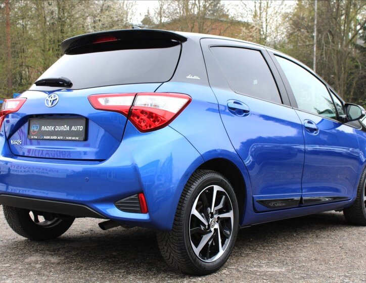 Toyota Yaris Kombi 1,5 l 82 kw