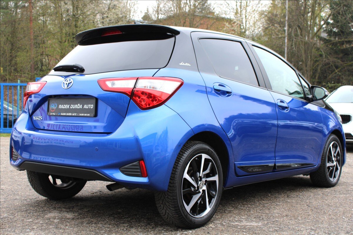 Toyota Yaris Kombi 1,5 l 82 kw