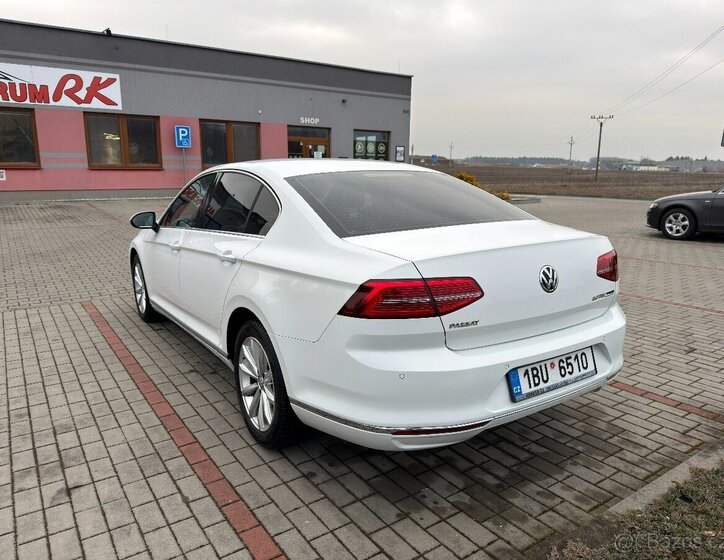 Volkswagen Passat Sedan 0,0 110 kw