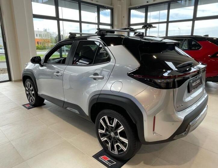 Toyota Yaris Cross 10