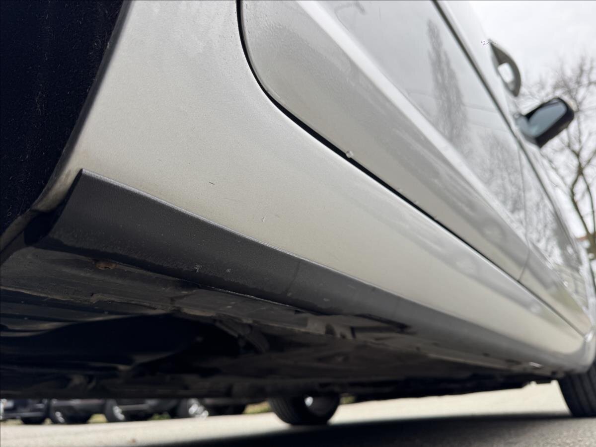 Ford C-MAX MPV 1,8 l 85 kw