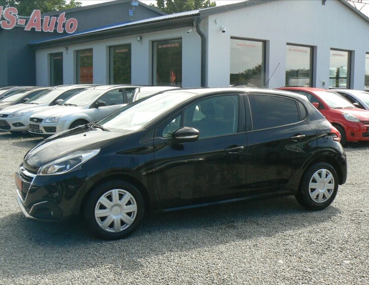 Peugeot 208 1