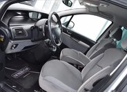 Peugeot 807 MPV 2,0 l 100 kw