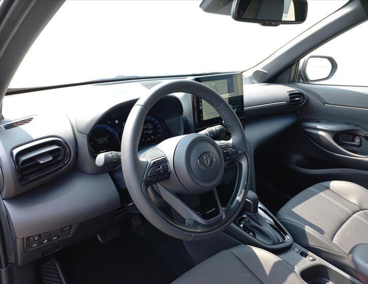 Toyota Yaris Cross 10