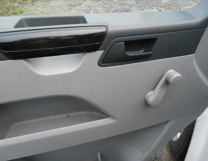 Volkswagen Transporter 16