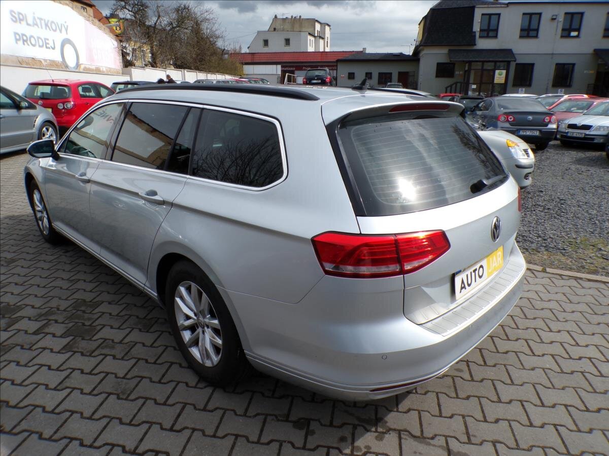 Volkswagen Passat Kombi 2,0 l 110 kw